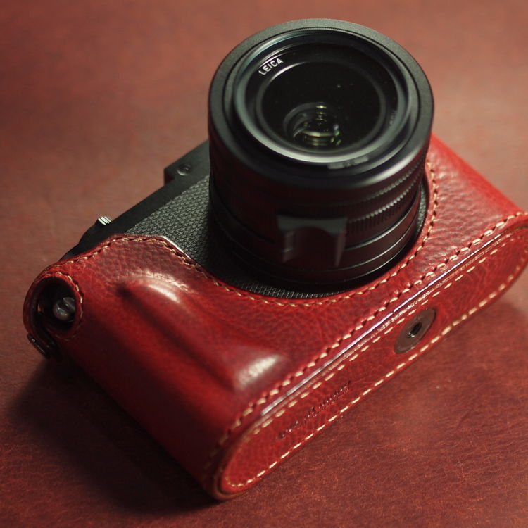 Leica Q (typ116) half case (open-type/ snap fixed) : LEICA CASES