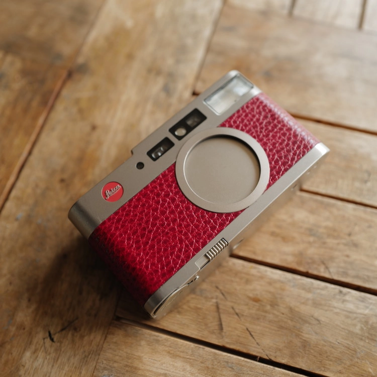 Leica CM / Real leather skin : LEICA CASES & STRAPS by handcraft