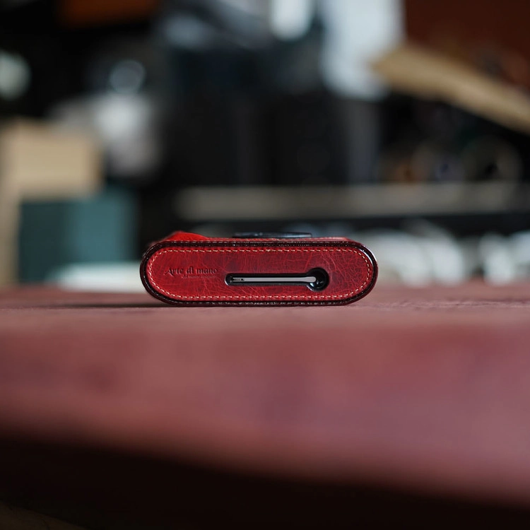 Leica M2, M3, M4, M6, M7, MP + Leica Vit half case : LEICA CASES