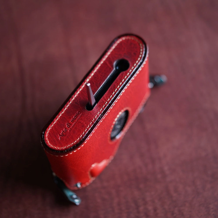 Leica M2, M3, M4, M6, M7, MP + Leica Vit half case : LEICA CASES