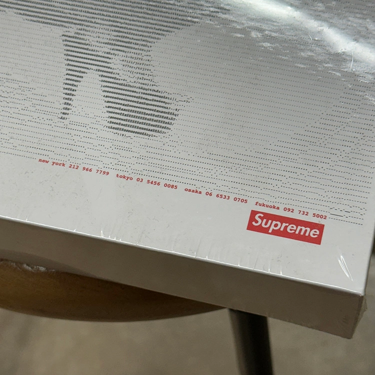 Supreme (Digi Jigsaw Puzzle 17SS, 새제품) : 파브리크 스토어