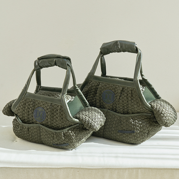 BUBBLE BUBBLE DIMSUM BAG オリーブ Bubble Bubble Dimsum Bag 버블 버블 딤섬 가방 - Olive : 디자인포도그