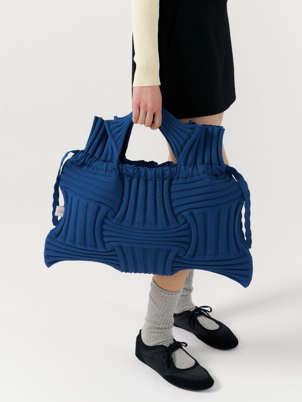 Big Bow Bag Blue : PLEATSMAMA: Sustainable Knit Pleats Bag