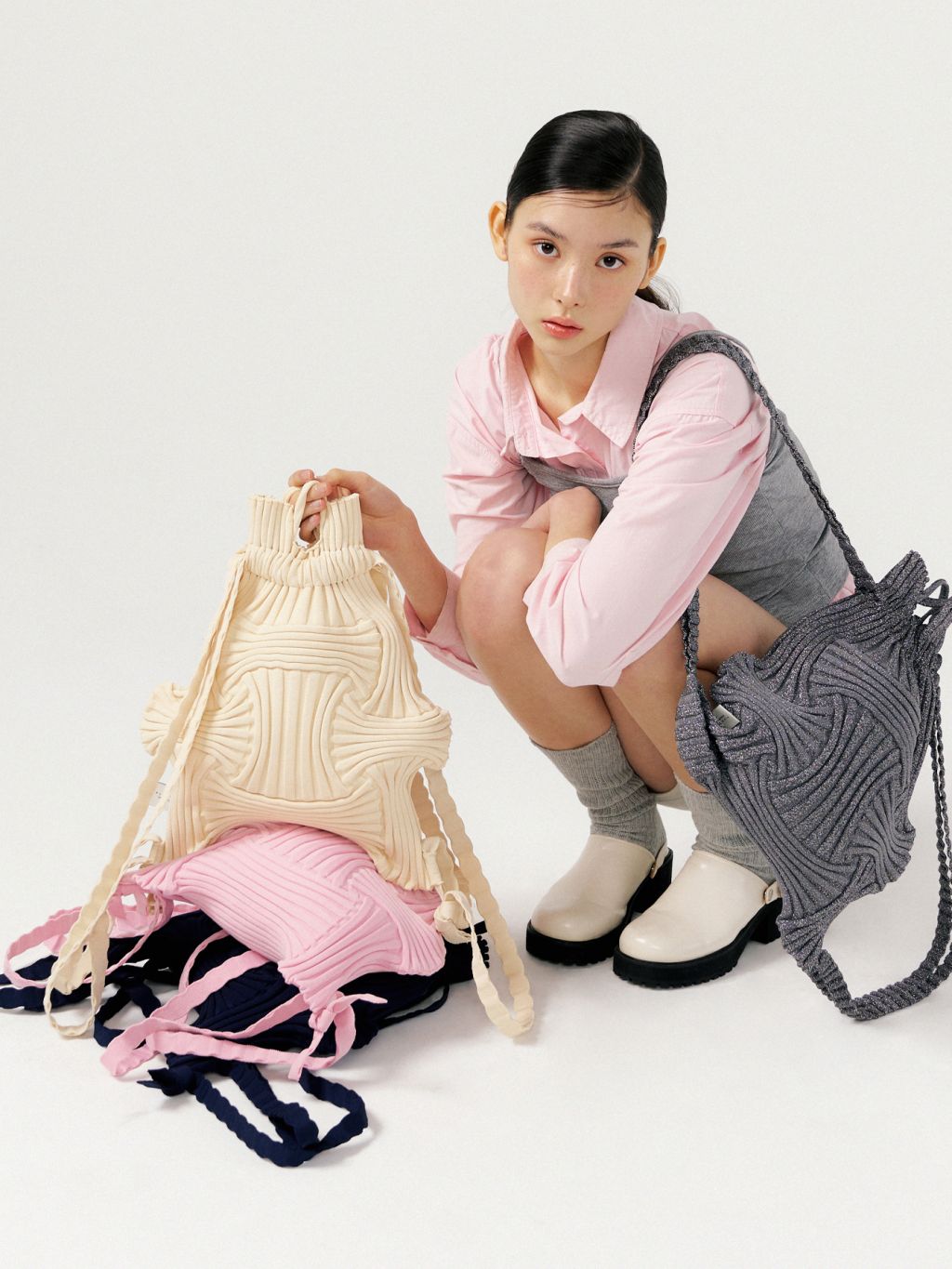 韓国購入PLEATS MAMA✴︎BowBackpackグリッターストーンブラウン ニューボウバックパック グリッターストーンブラウン : プリーツママ