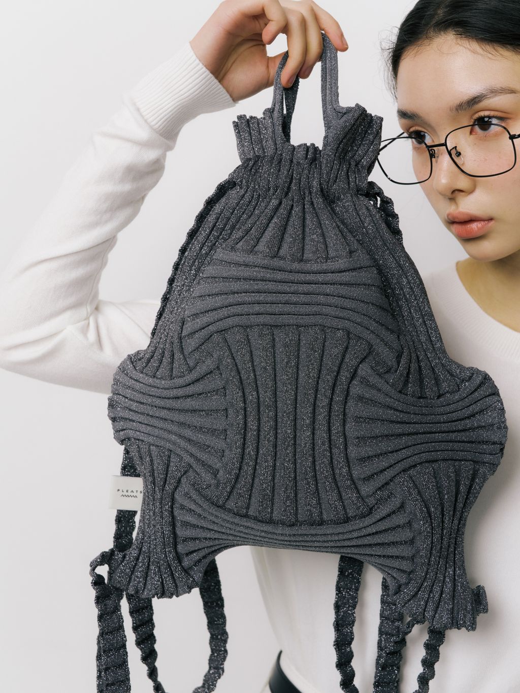 韓国購入PLEATS MAMA✴︎BowBackpackグリッターストーンブラウン ニューボウバックパック グリッターストーンブラウン : プリーツママ