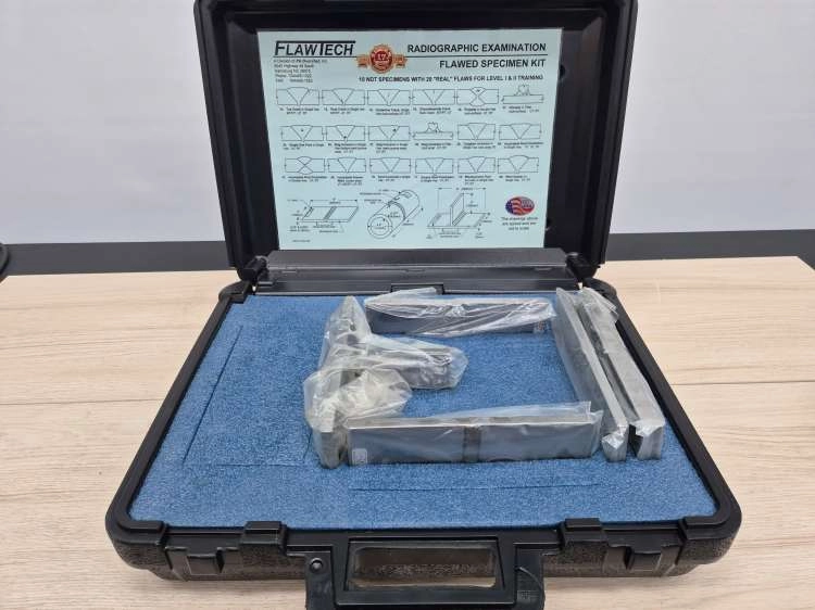 FLAWTECH Radiographic Examination Flawed Specimen KIT (2번) : 엠아이티솔루션