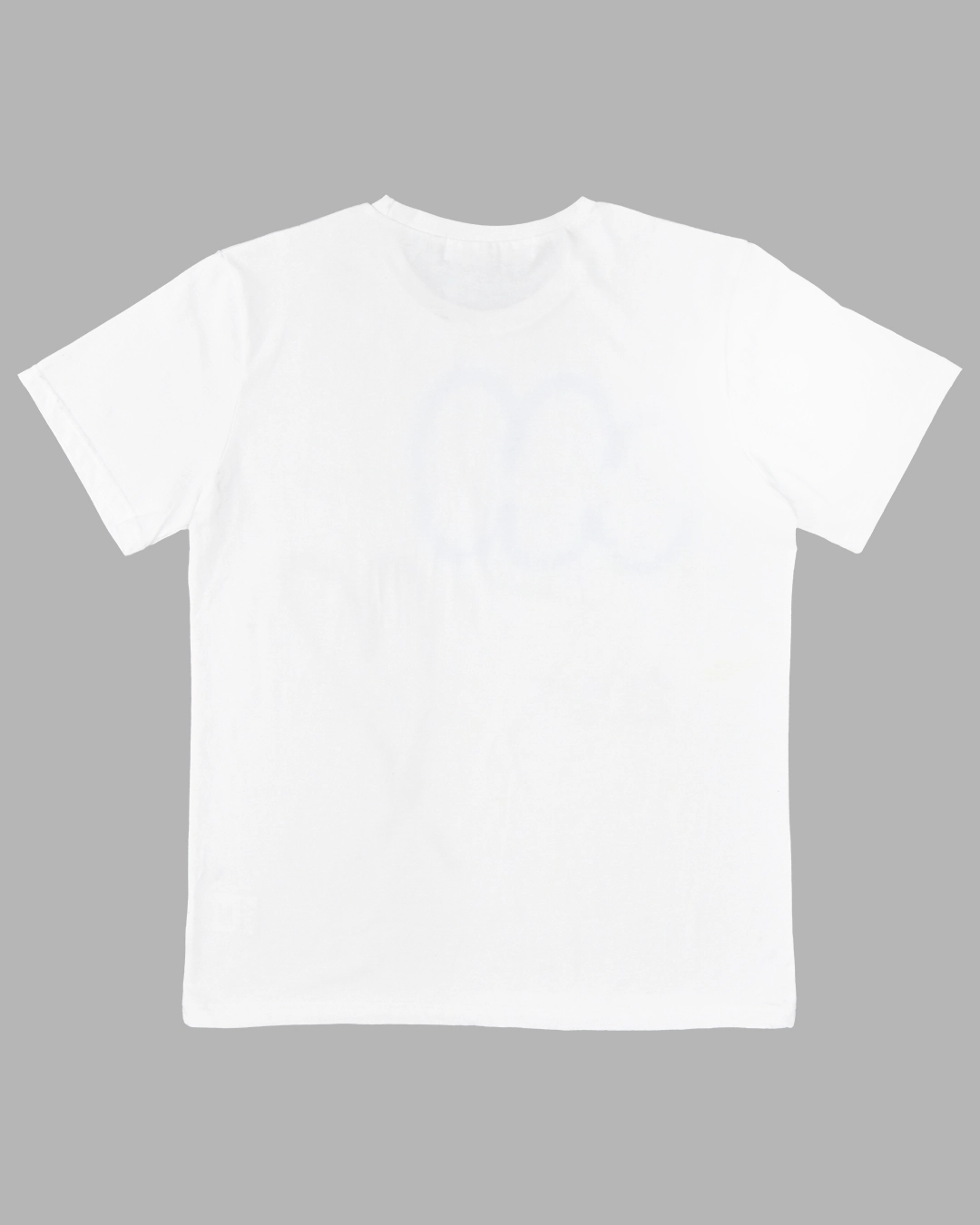 MULTI SPRAYED T-SHIRTS : THE MUSEUM VISITOR