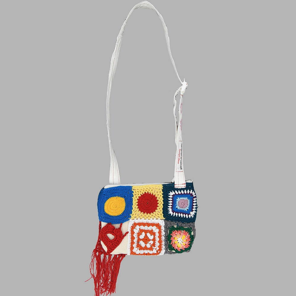 【THE MUSEUM VISITOR】HAND KNITTED POUCH BAG HAND KNITTED POUCH BAG : THE MUSEUM VISITOR