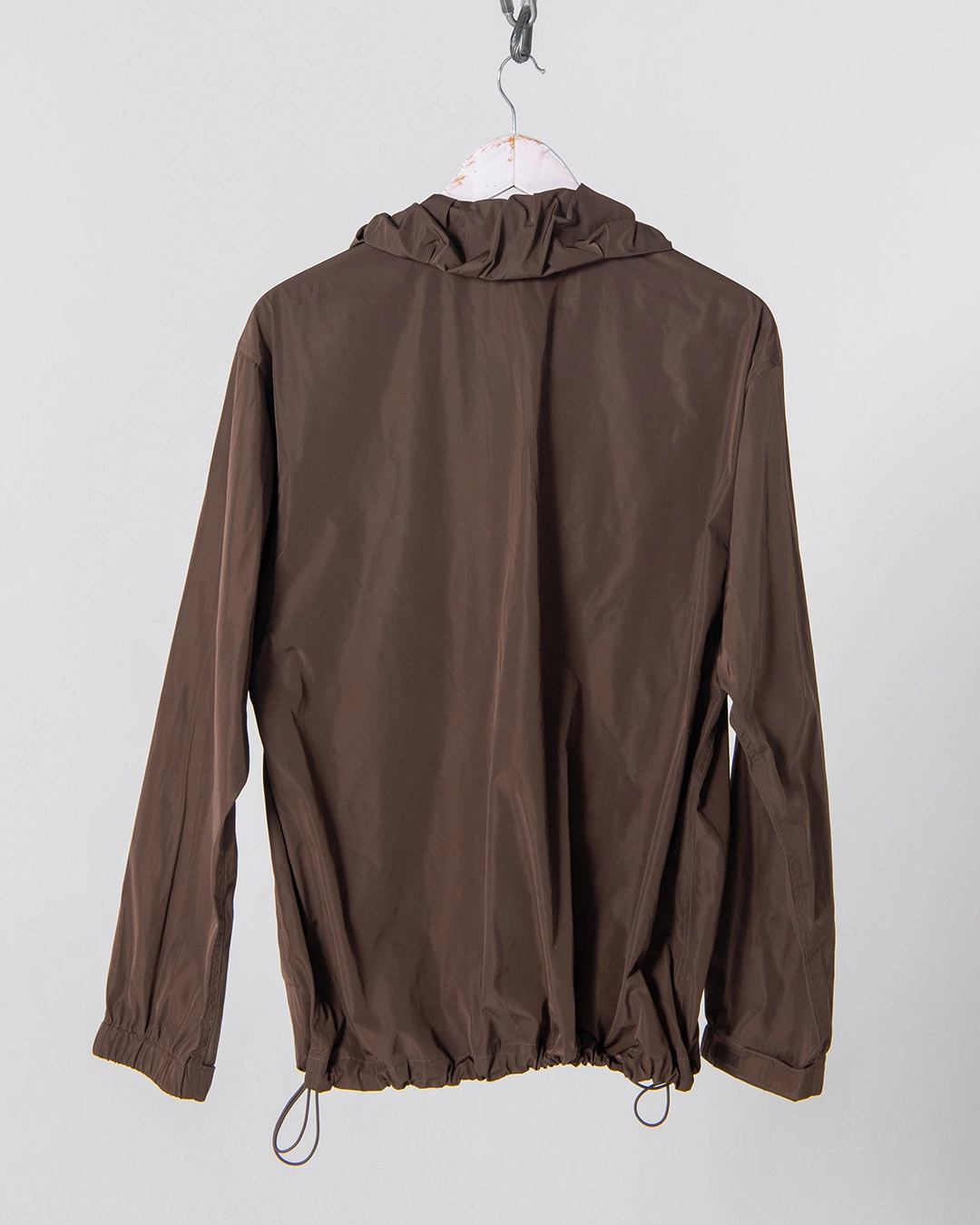 HEART EMBOSSED JACKET (BROWN) : THE MUSEUM VISITOR