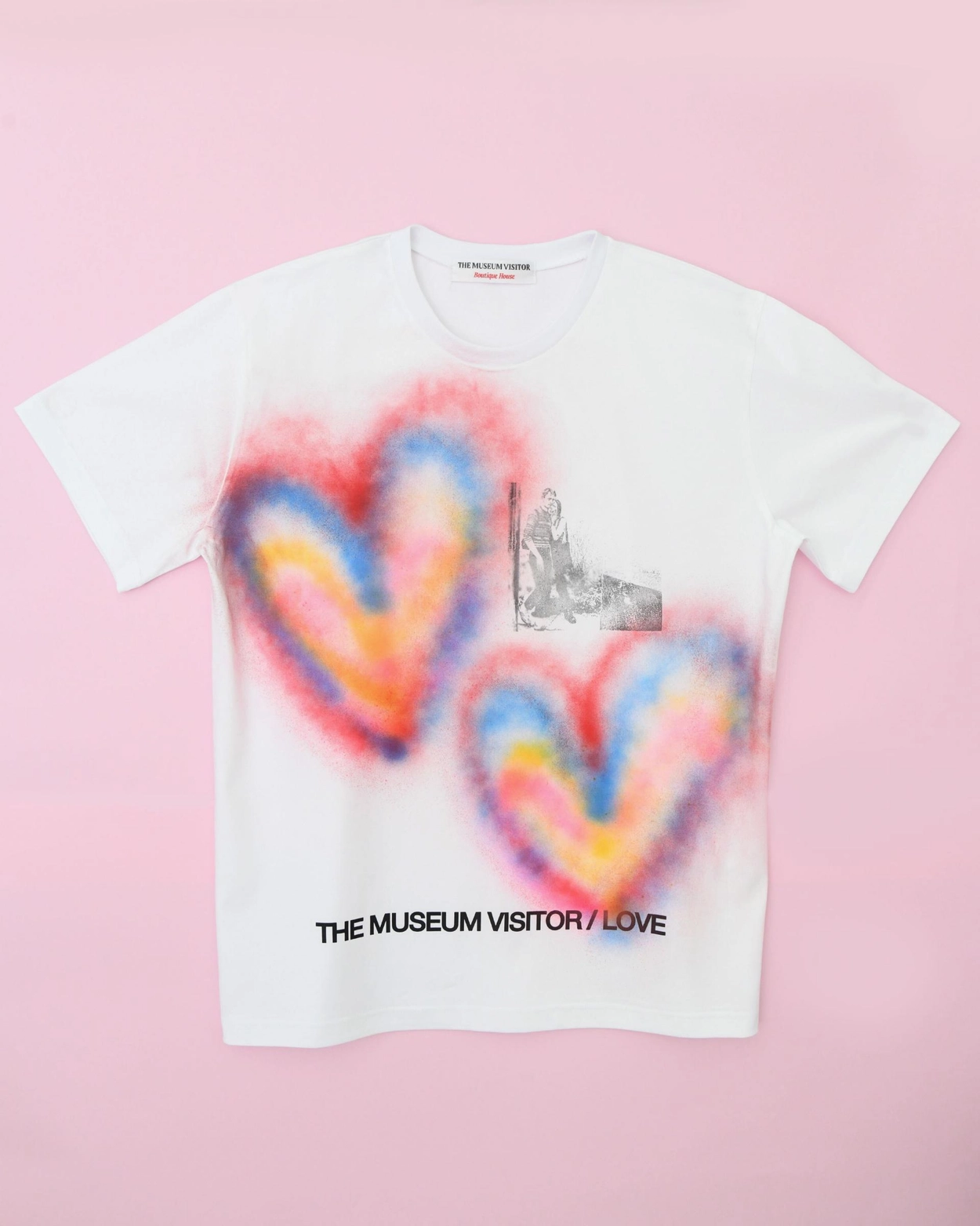 THE MUSEUM VISITOR★韓国★人気★CROP HEART PRINTED T-SHIRTS CROP HEART SPRAYED T-SHIRTS (WHITE) : THE MUSEUM VISITOR