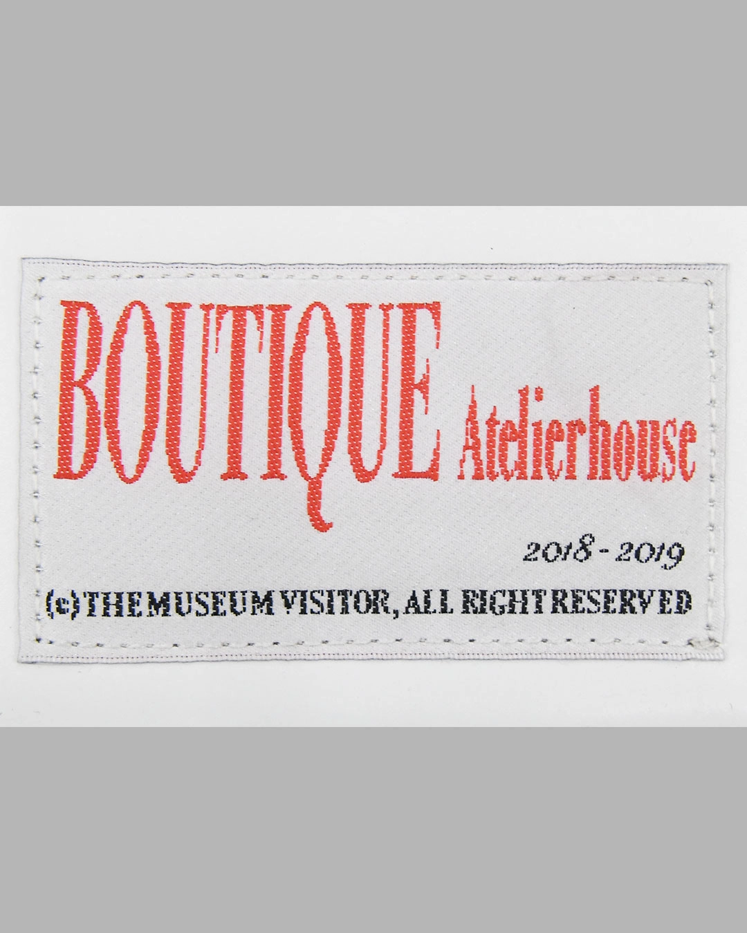 BOUTIQUE ATELIER WALLET (WHITE) : THE MUSEUM VISITOR