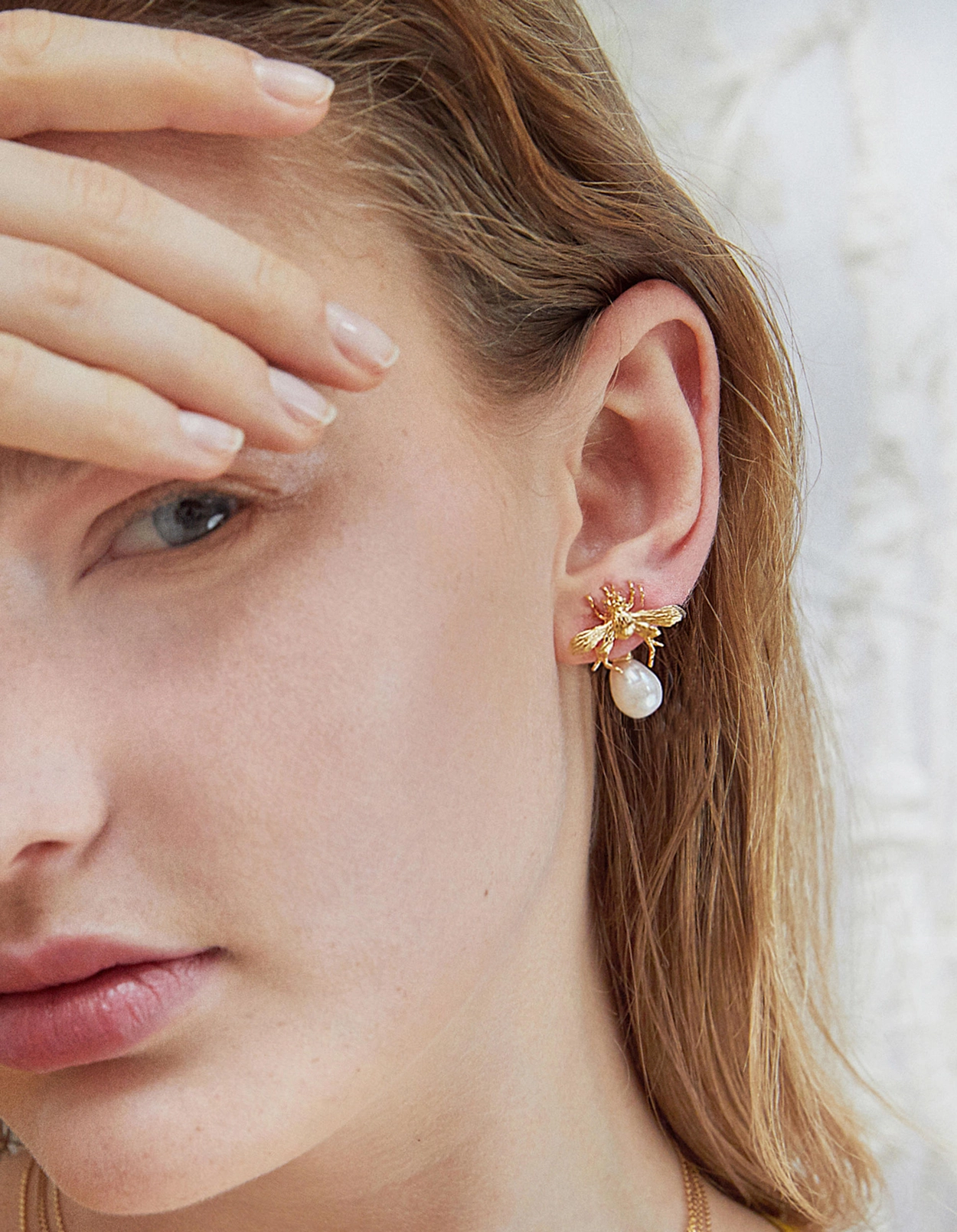 【SUBYUL】Flying bee earrings - (サイコだけど大丈夫) Flying bee earrings - [Seoyeji] : Subyul