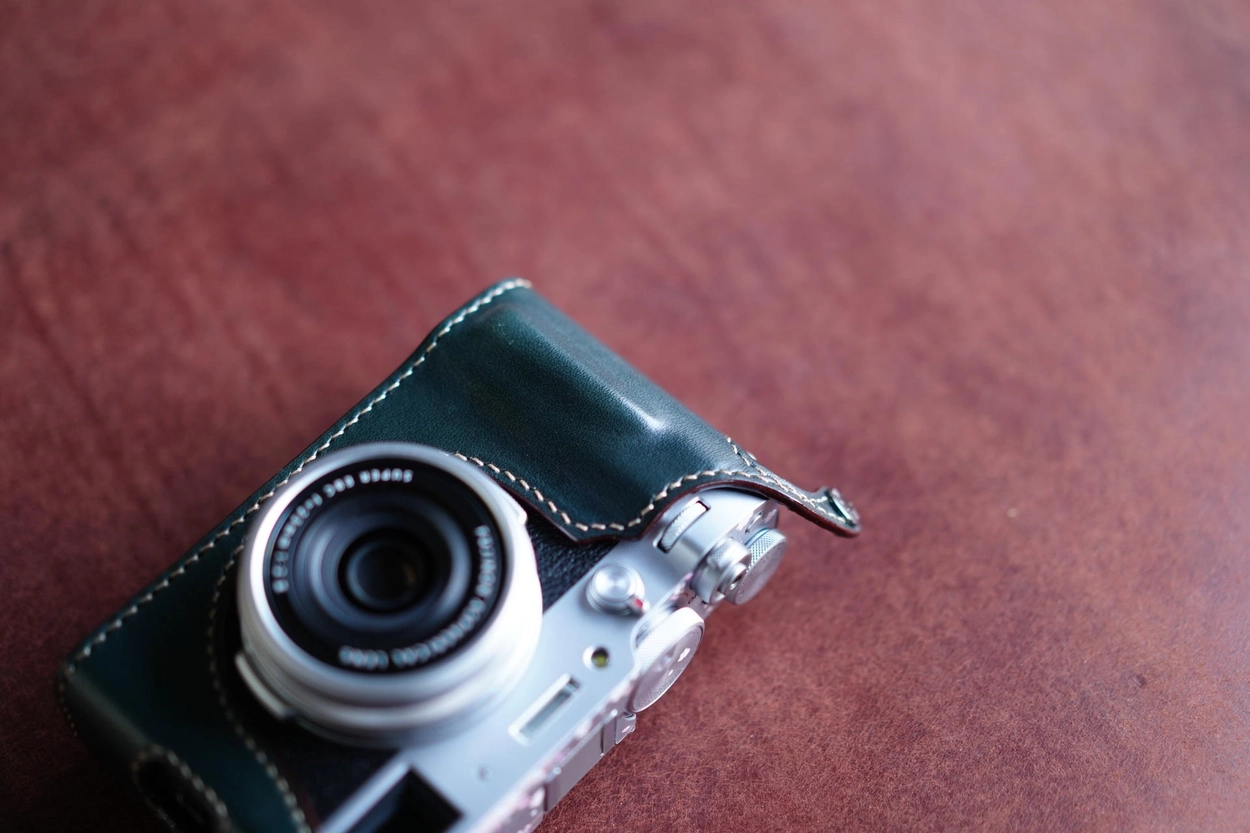 口コミ・レビューで人気商品を探そう X100VI Fujifilm for Half-case : by STRAPS & CASES LEICA 香水(男性用)