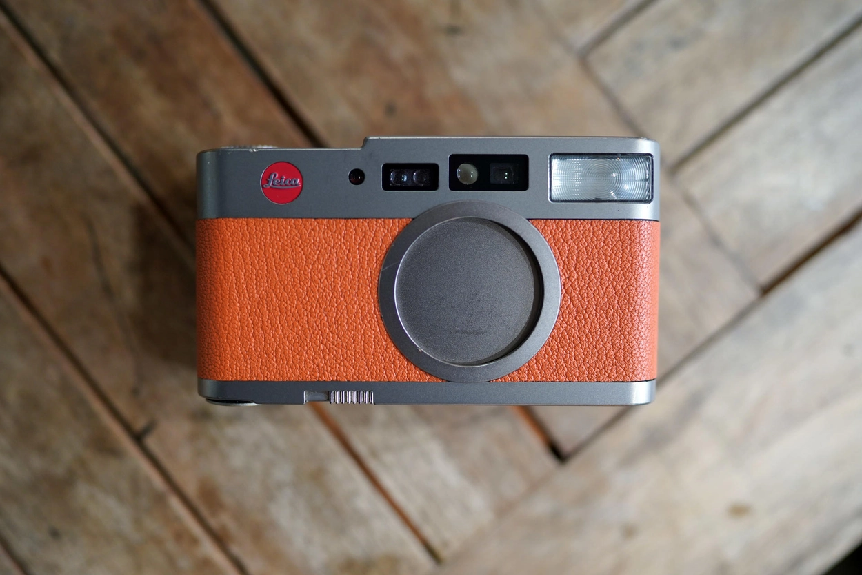 Leica CM / Real leather skin : LEICA CASES & STRAPS by handcraft