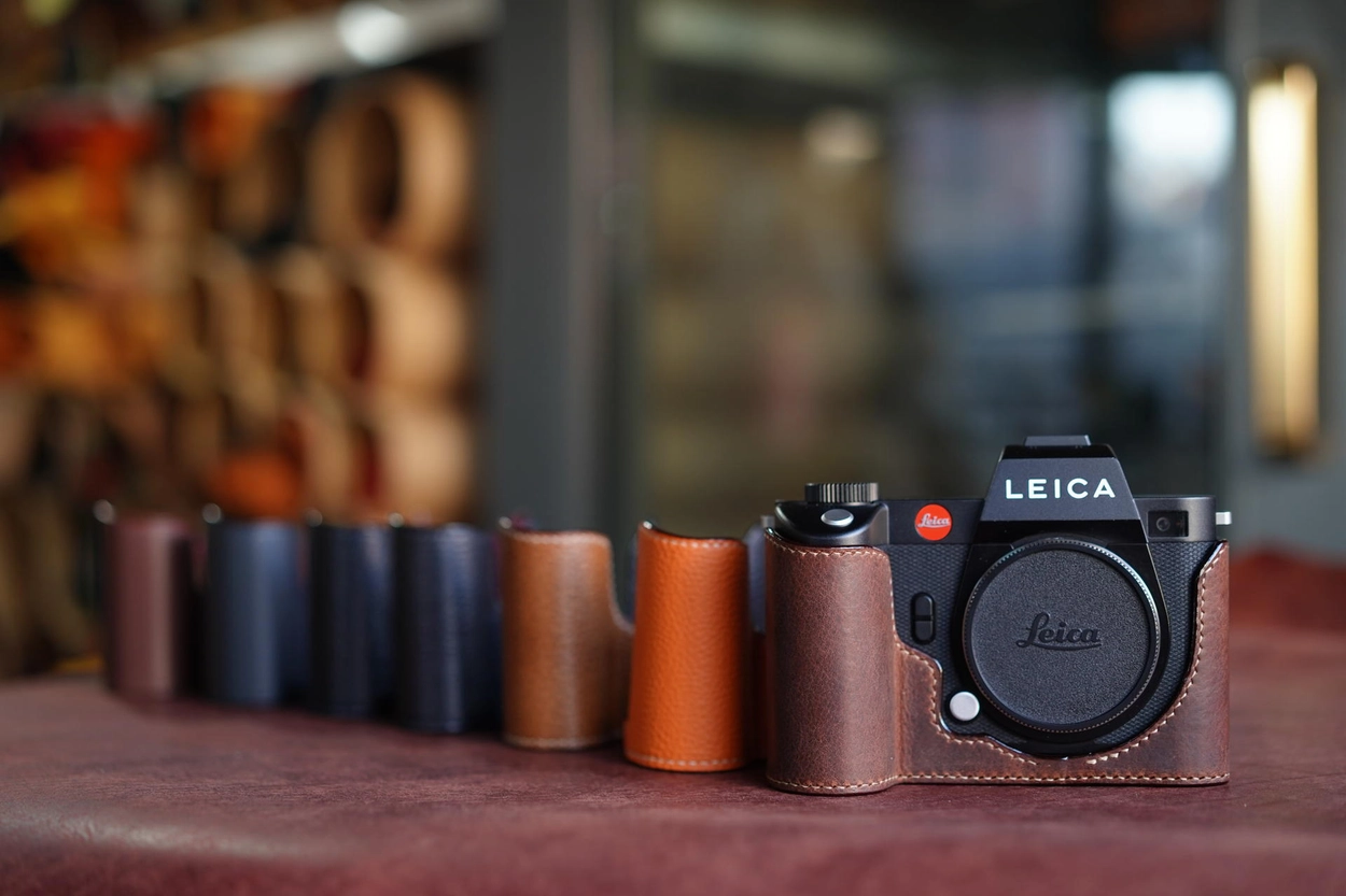 Leica SL2 / SL2-S half case (Protection type / Open type Leica SL2 / SL2-S half case (Protection type / Open type