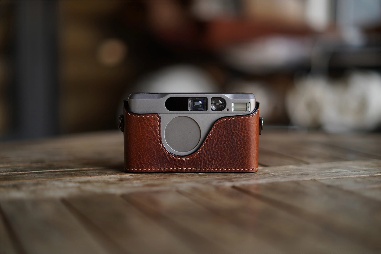 Contax T2 half-case : LEICA CASES & STRAPS by handcraft - Arte di mano