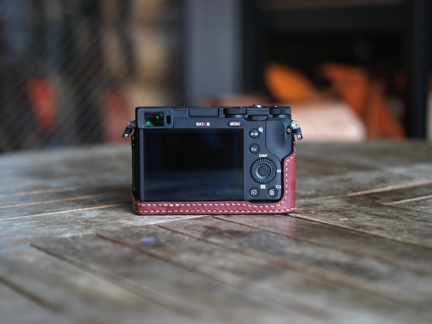 Half-case for SONY RX1R3 / RX1R III : LEICA CASES & STRAPS by