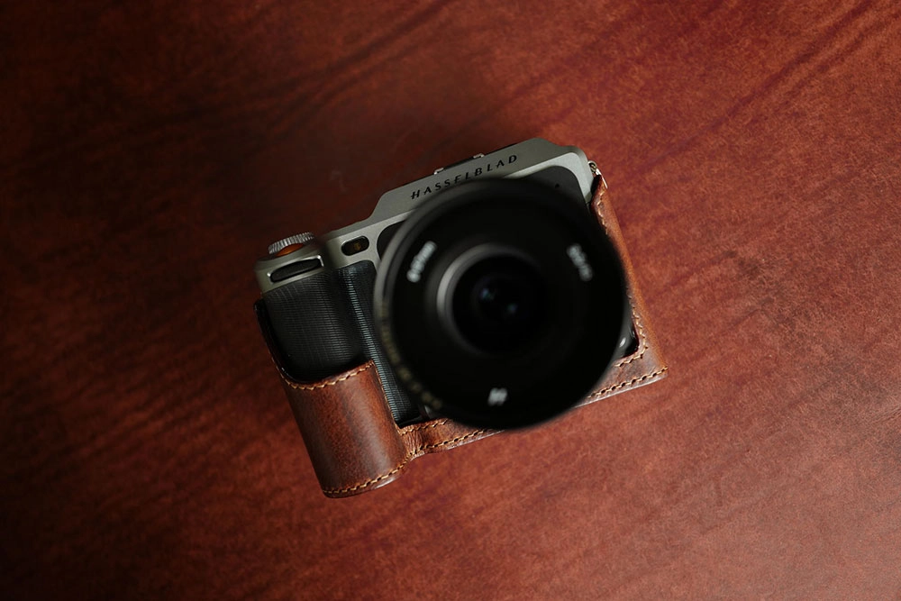 Hasselblad X1D II 50C Half case : LEICA CASES & STRAPS by