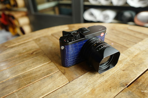 Leica X1, X2, X-E / Real leather skin : LEICA CASES & STRAPS by