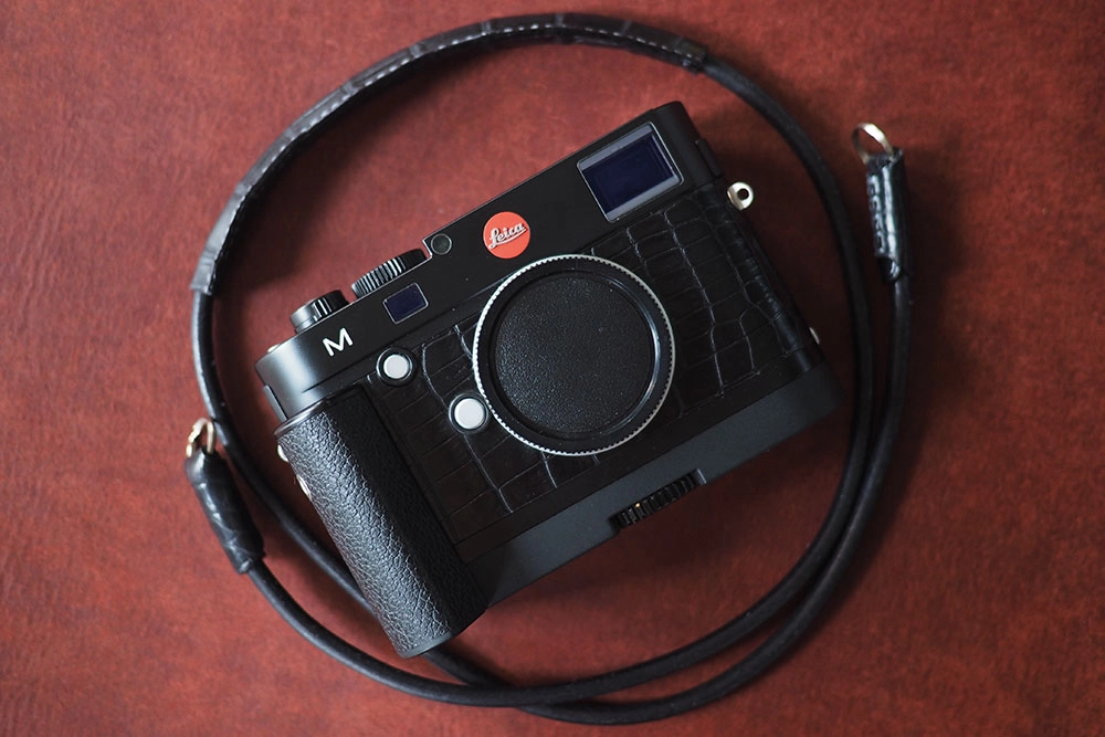 Leica M 240, MP 240, 246, 262, M-E 220 / Real leather skin : LEICA