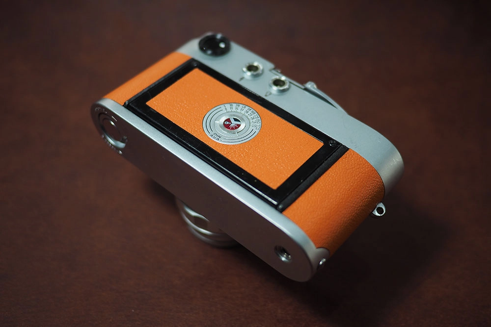 Leica M3 / Real leather skin : LEICA CASES & STRAPS by
