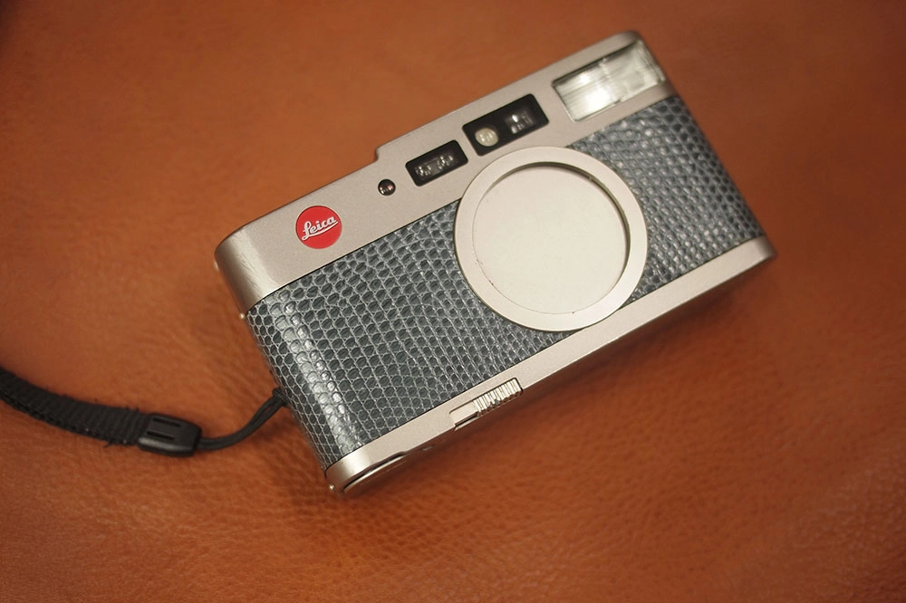 Leica CM / Real leather skin : LEICA CASES & STRAPS by handcraft