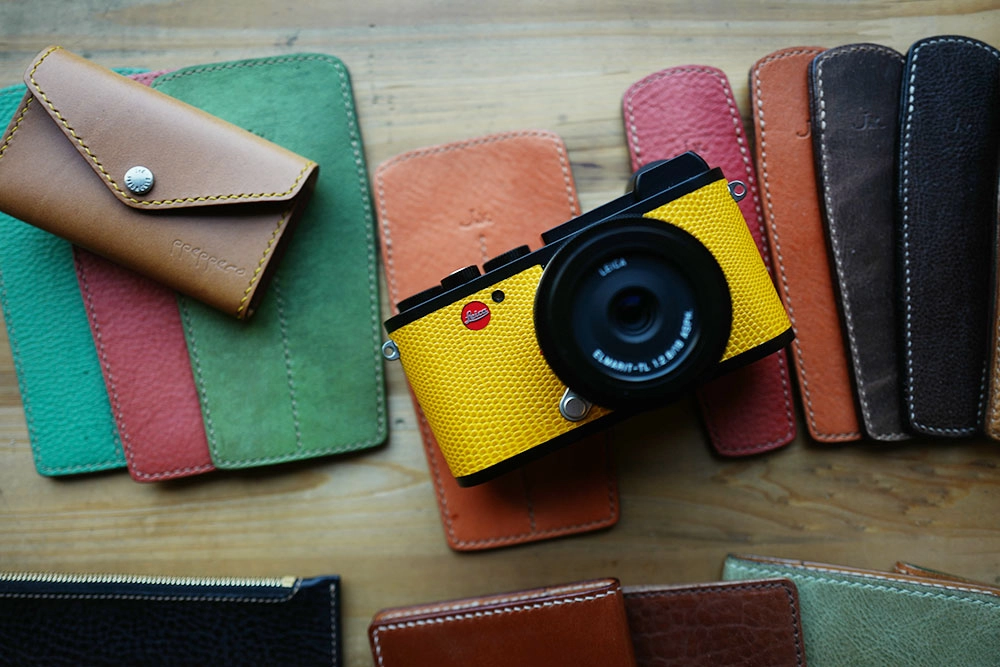 Leica CL / Real leather skin : LEICA CASES & STRAPS by handcraft