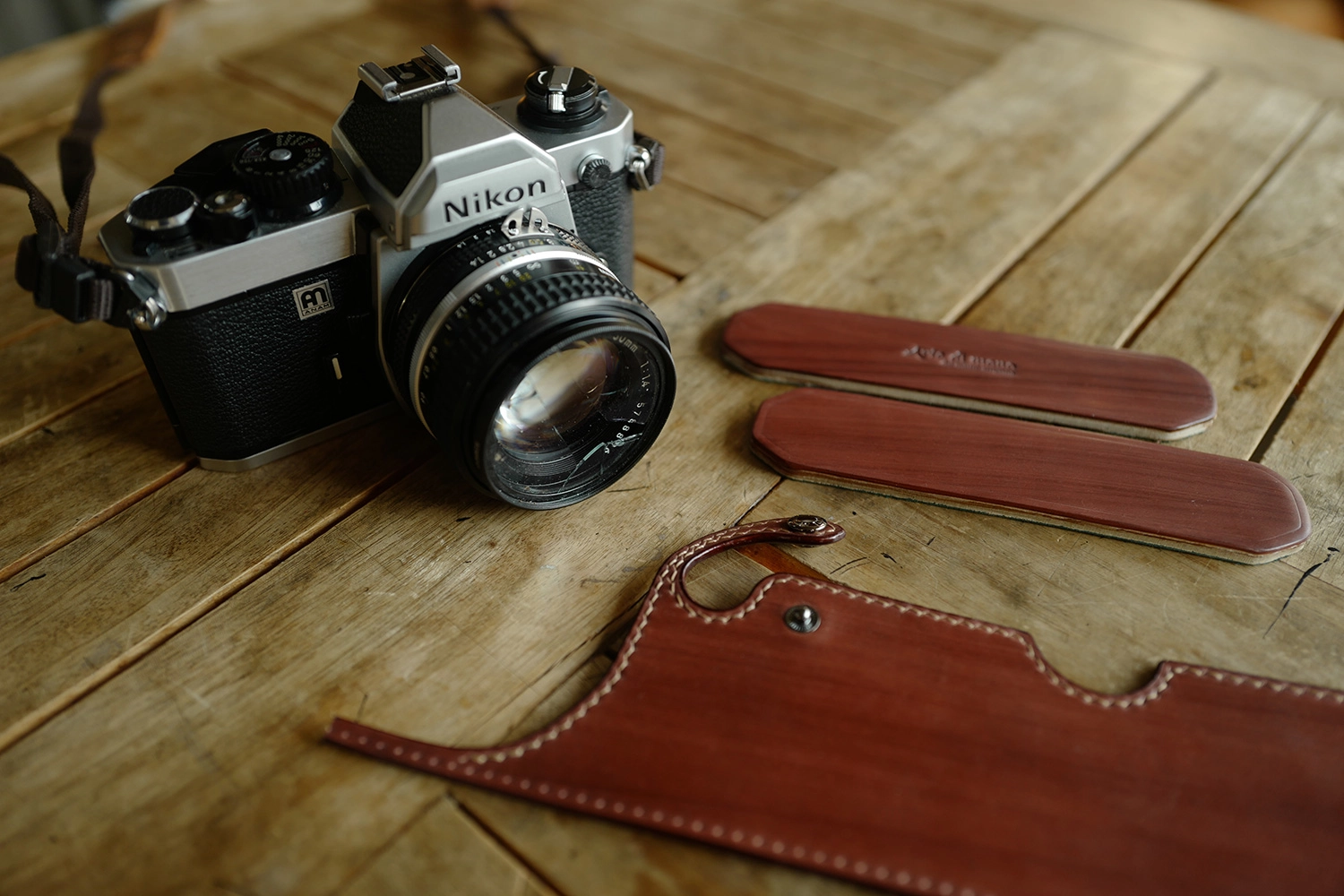 Nikon FM2 / FM3A half case : LEICA CASES & STRAPS by handcraft 
