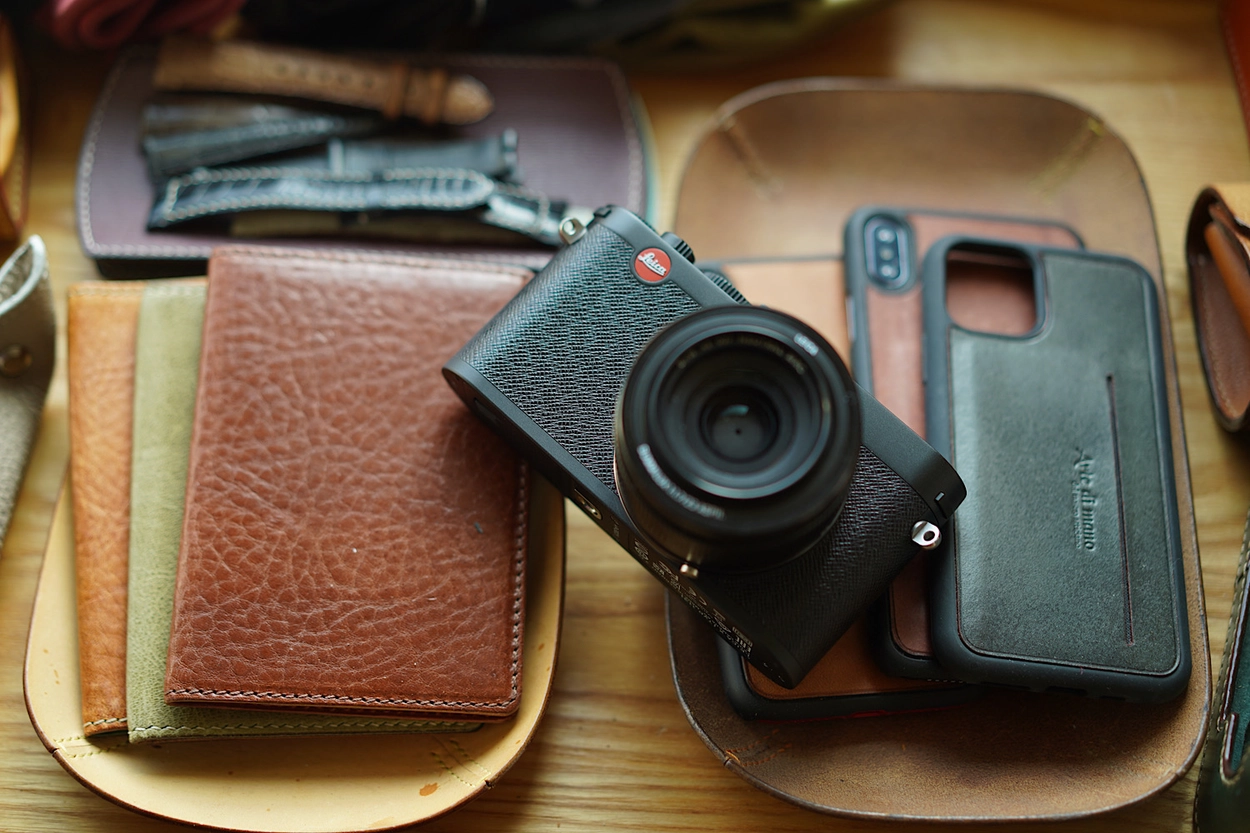 Leica X typ 113 / X-vario Real leather skin : LEICA CASES & STRAPS 