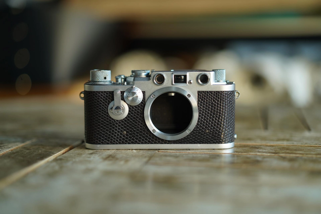 Leica Barnack IIIF / Real leather skin : LEICA CASES