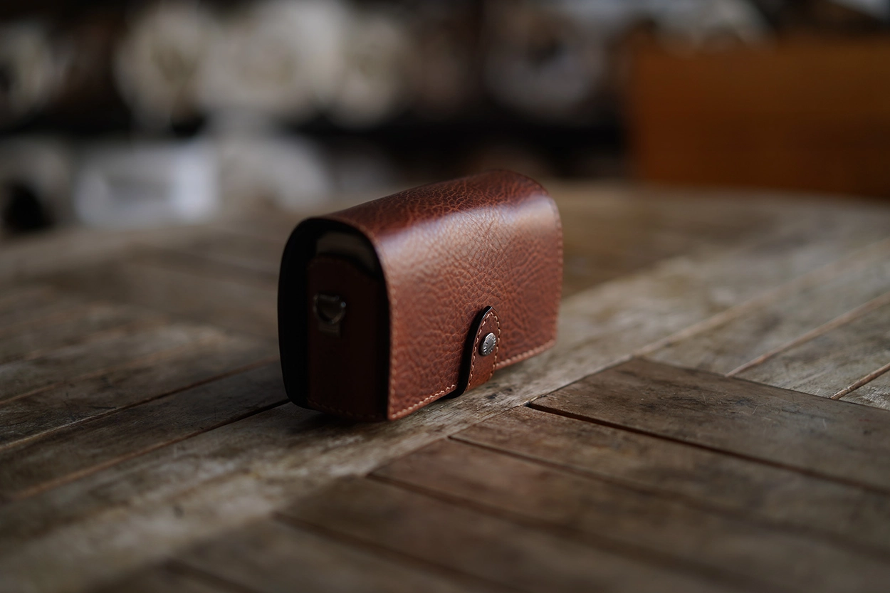 Contax T2 half-case : LEICA CASES & STRAPS by handcraft - Arte di mano