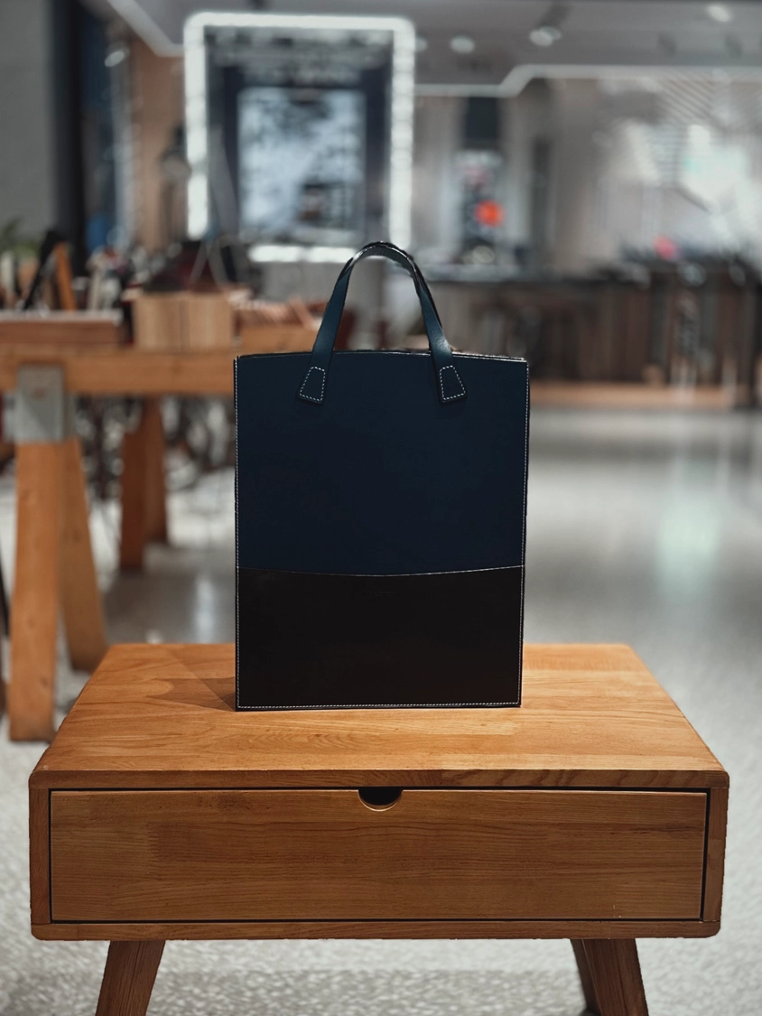 Arte di mano] Ripple Square Shopper bag : LEICA CASES & STRAPS by