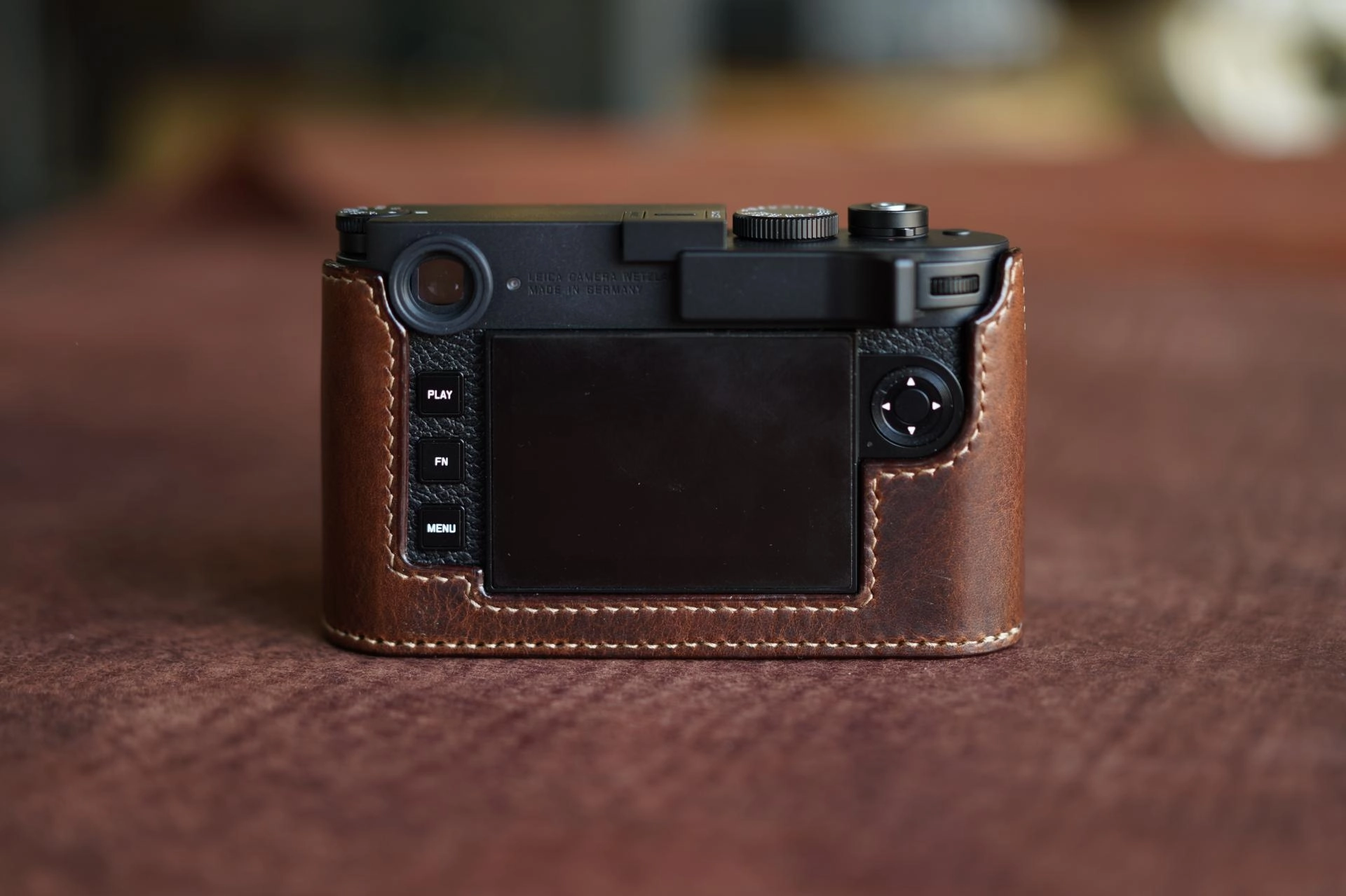 Leica M11 half case / Battery door : LEICA CASES & STRAPS by 