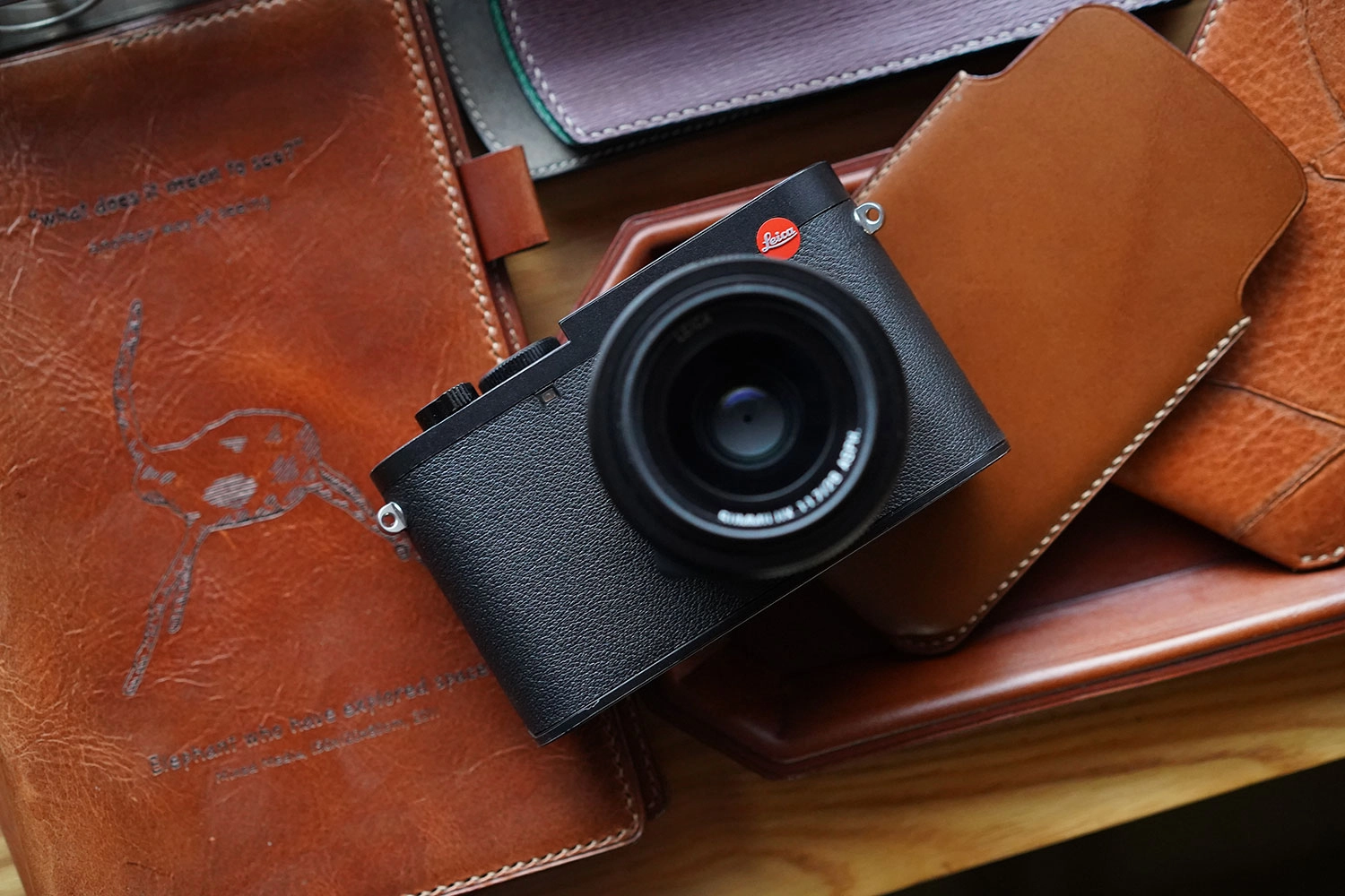 Leica Q3, Q3 43 Real leather skin : LEICA CASES & STRAPS by 