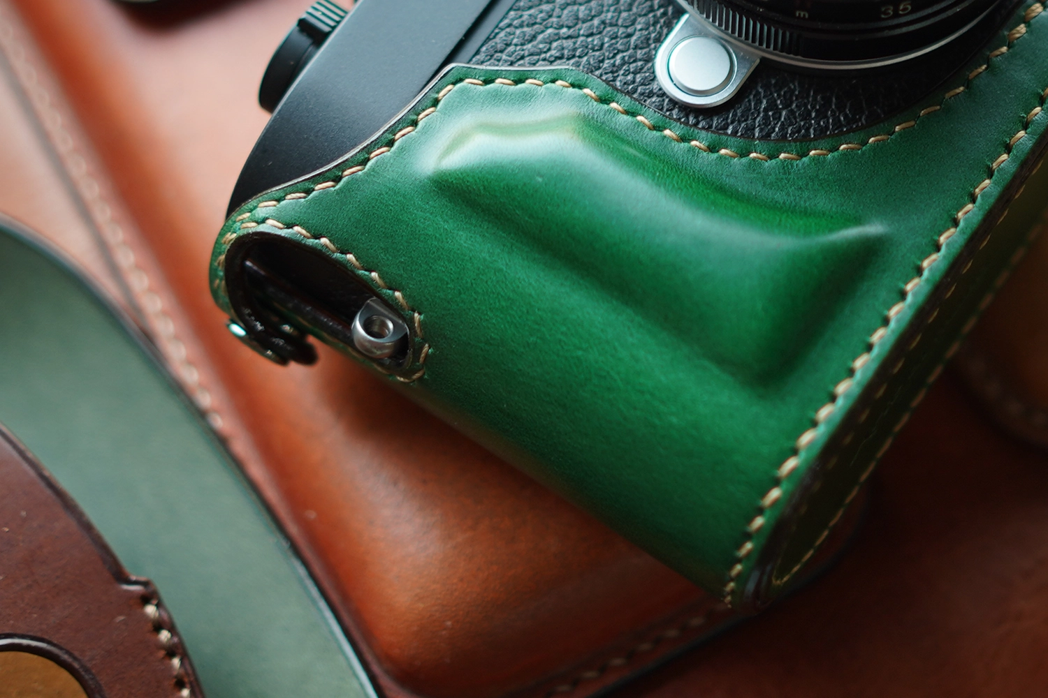 Leica M11 half case (snap type) : LEICA CASES & STRAPS by 