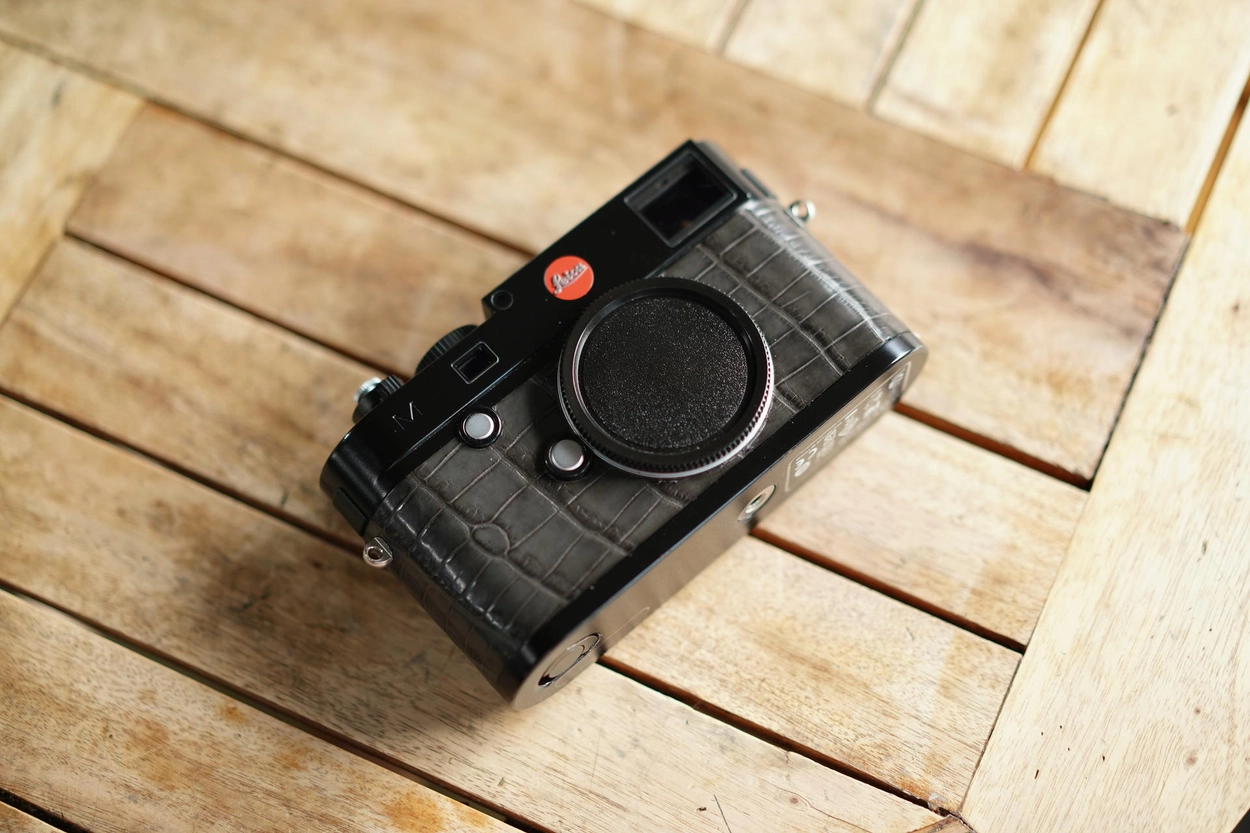 Leica M-P（Typ240）　レザーケース付き Leica M 240, MP 240, 246, 262, M-E 240 / Real leather skin