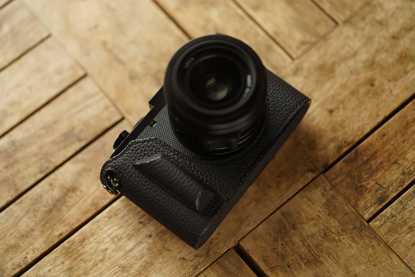 Leica Q3 / Q3 43 half case (Type 2-TR) snap fixed / Battery & SD 