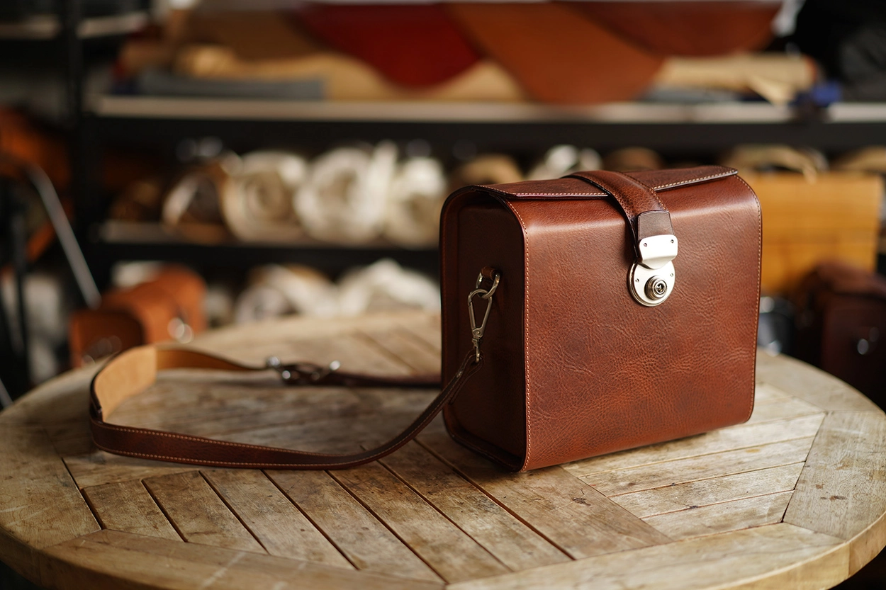 Heritage Camera bag LEICA CASES STRAPS by handcraft Arte di mano