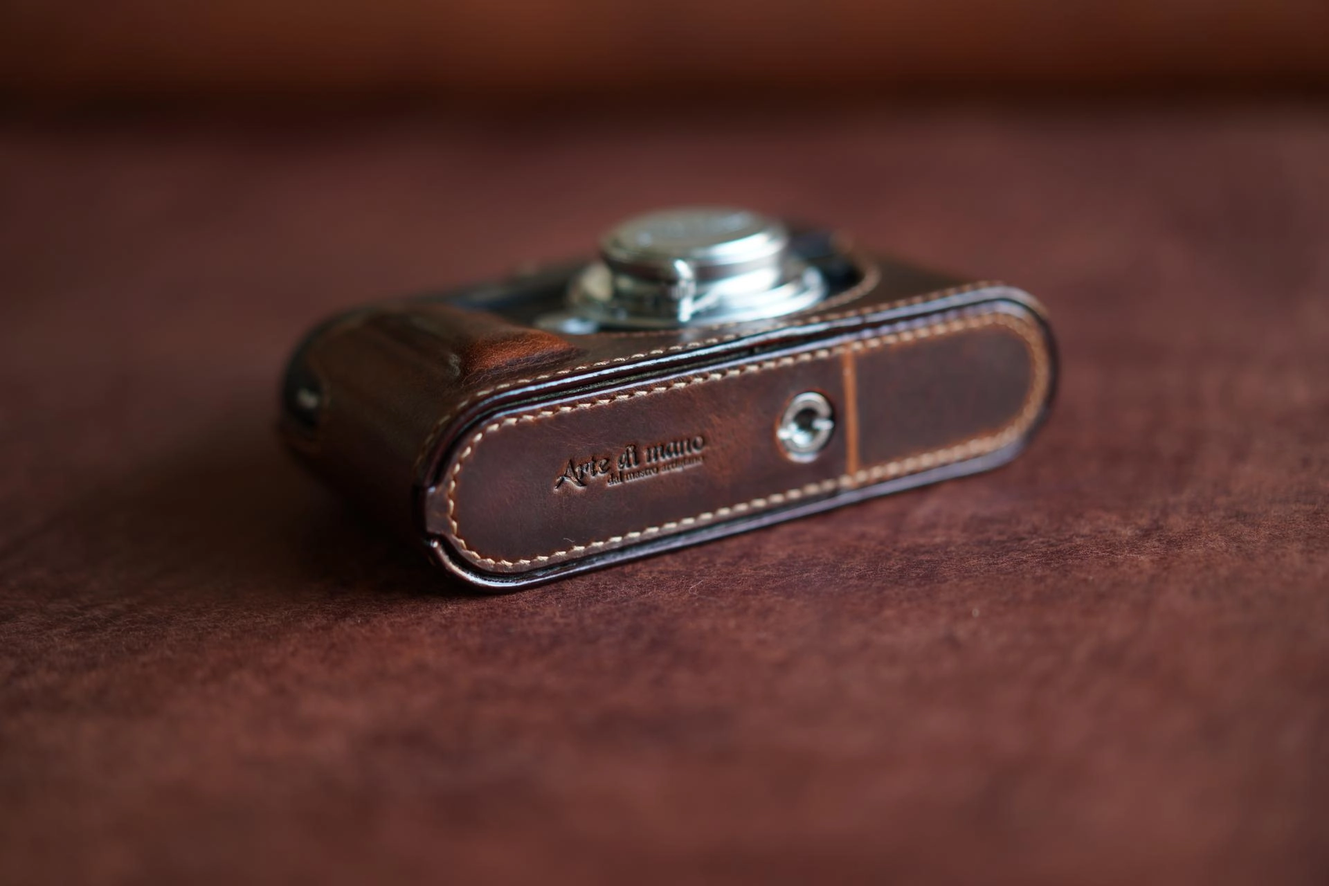 Leica M11 half case / Battery door : LEICA CASES & STRAPS by 