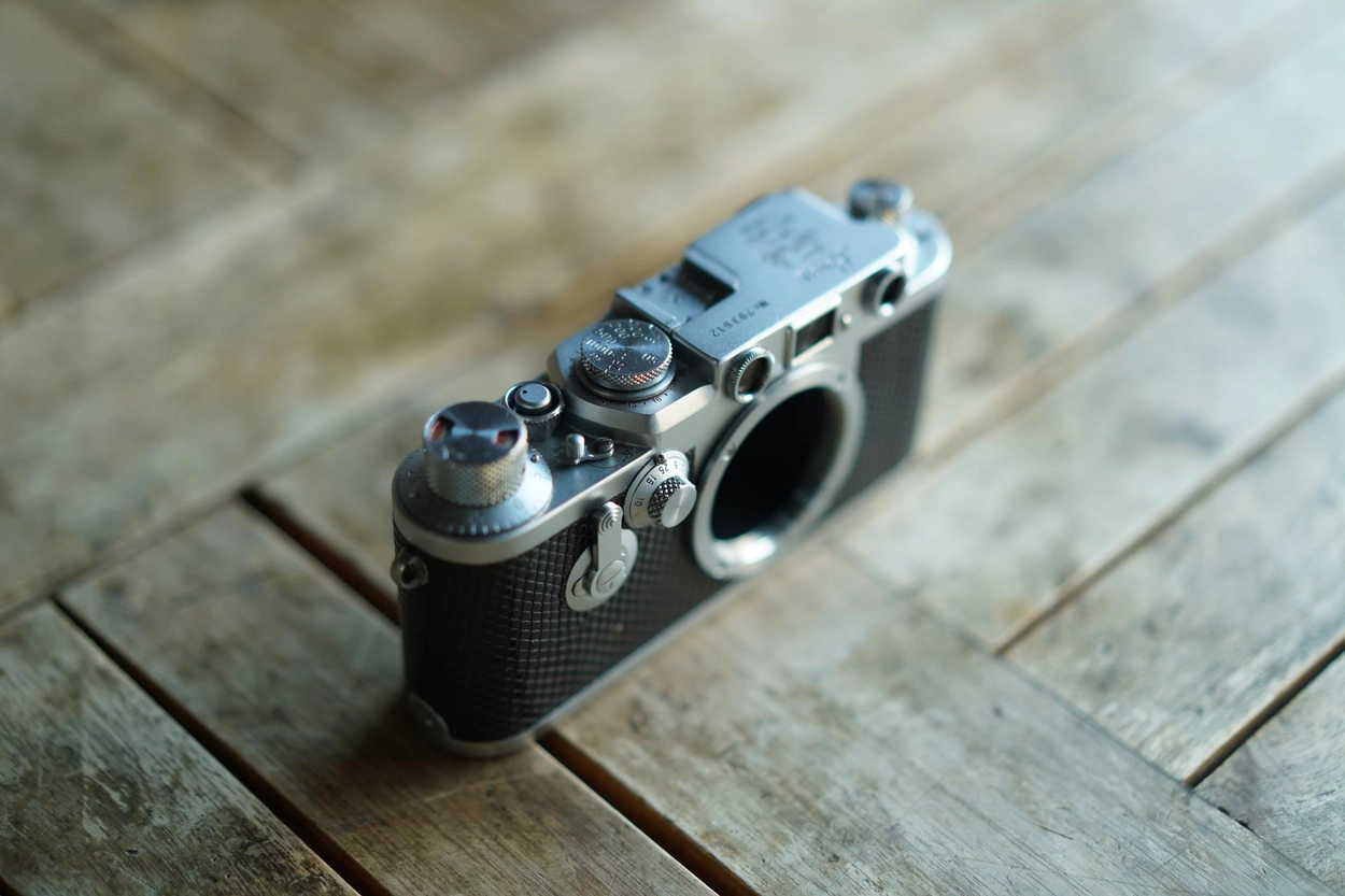 Leica Barnack IIIF / Real leather skin : LEICA CASES