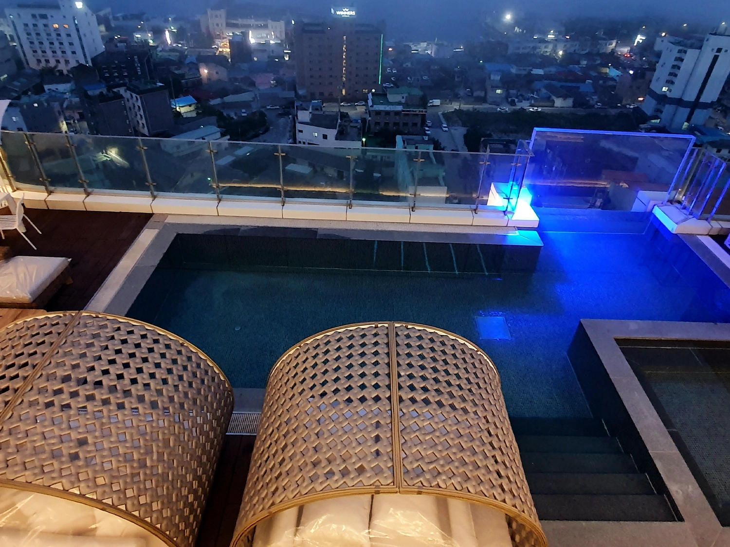 문라이트 데이베드 - 실버월넛