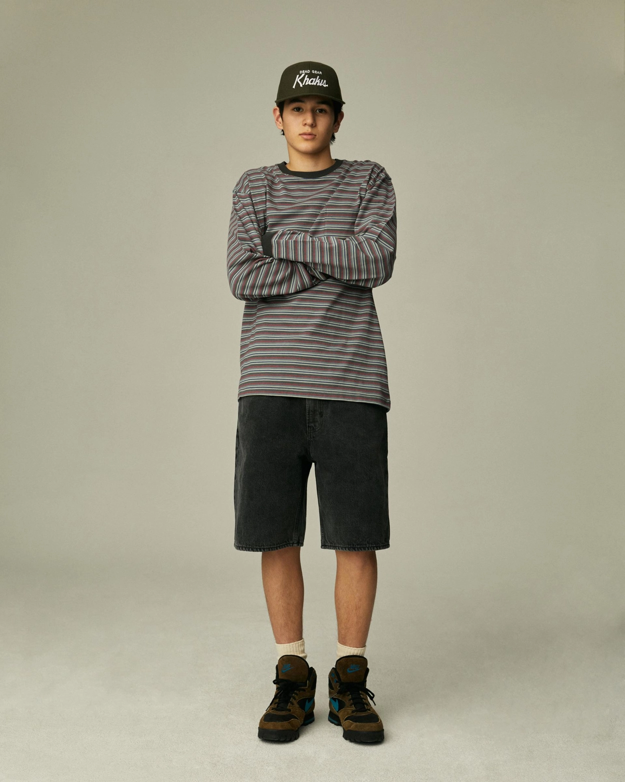 카키스 24 SUMMER 에디터 룩북에서 여름옷을 추천해드려요 :)