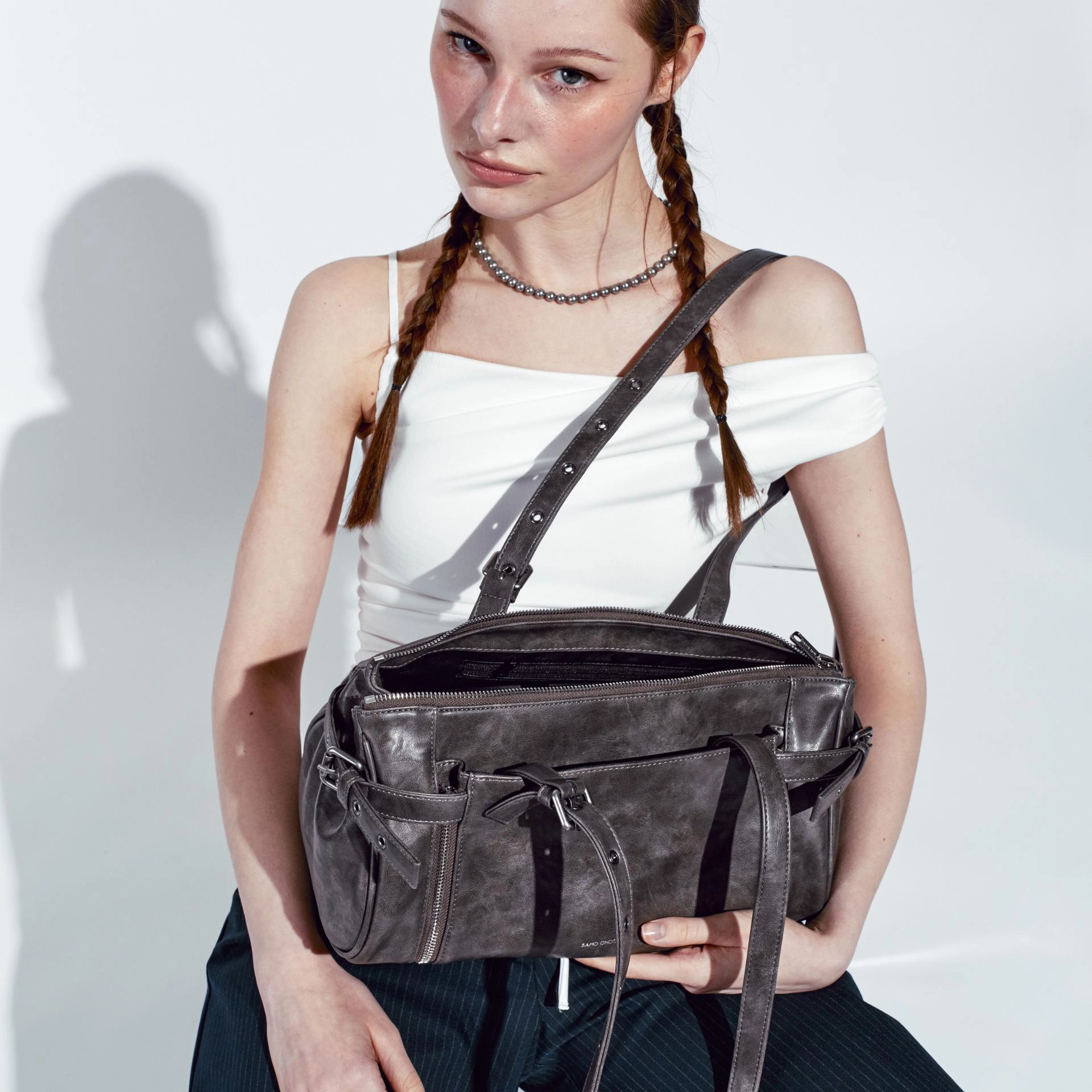 samo ondoh Nouvelle bag M baked gray