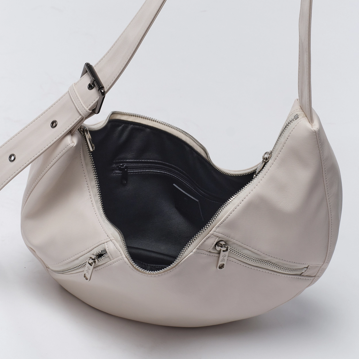 애플 슬링백 apple sling bag M nappa ivory : SAMO ONDOH