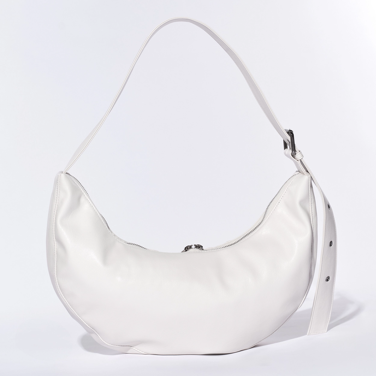 애플 슬링백 apple sling bag M goat cream : SAMO ONDOH 애플 슬링백 apple sling bag M goat cream : SAMO ONDOH