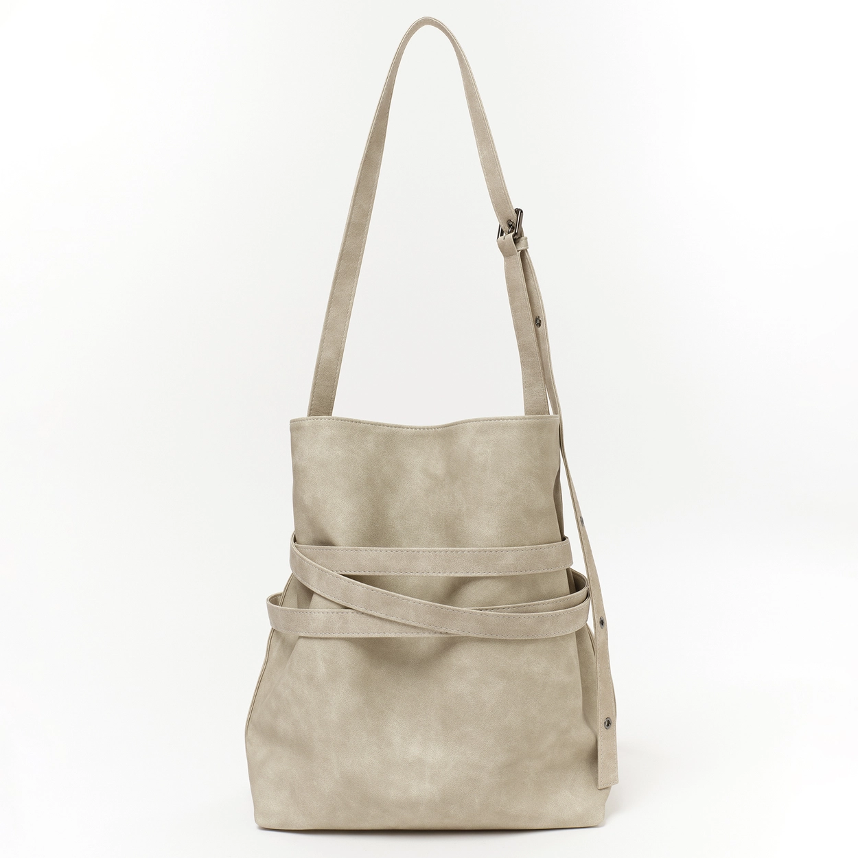 ★SAMO ONDOH★Belt Bucket Bag M★送料・関税込★ SAMO ONDOH】韓国人気 24SS 新作☆ Belt Bucket Bag M (SAMO