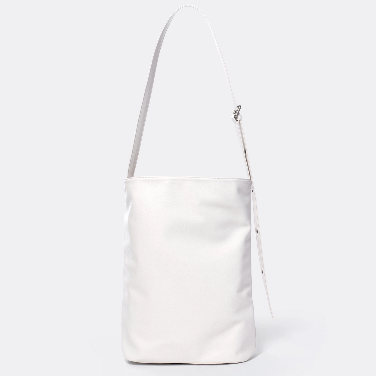 락시크백 rockchic bag M goat cream : SAMO ONDOH
