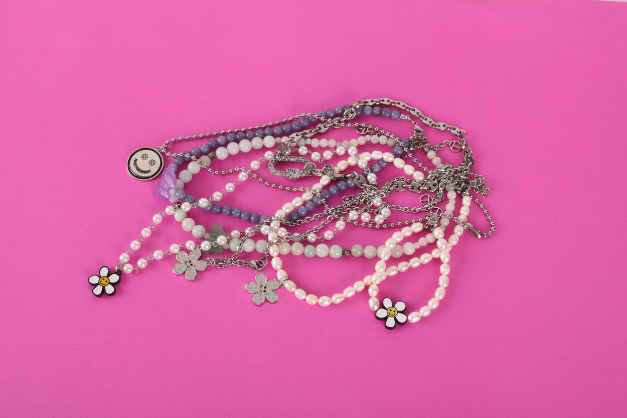 人気ビーズ☆【QUEENIE】DAISY BEAD CHOKER /TWENTYONEAUGUST QUEENIE】 DAISY BEAD CHOKER : twentyoneaugust-ww