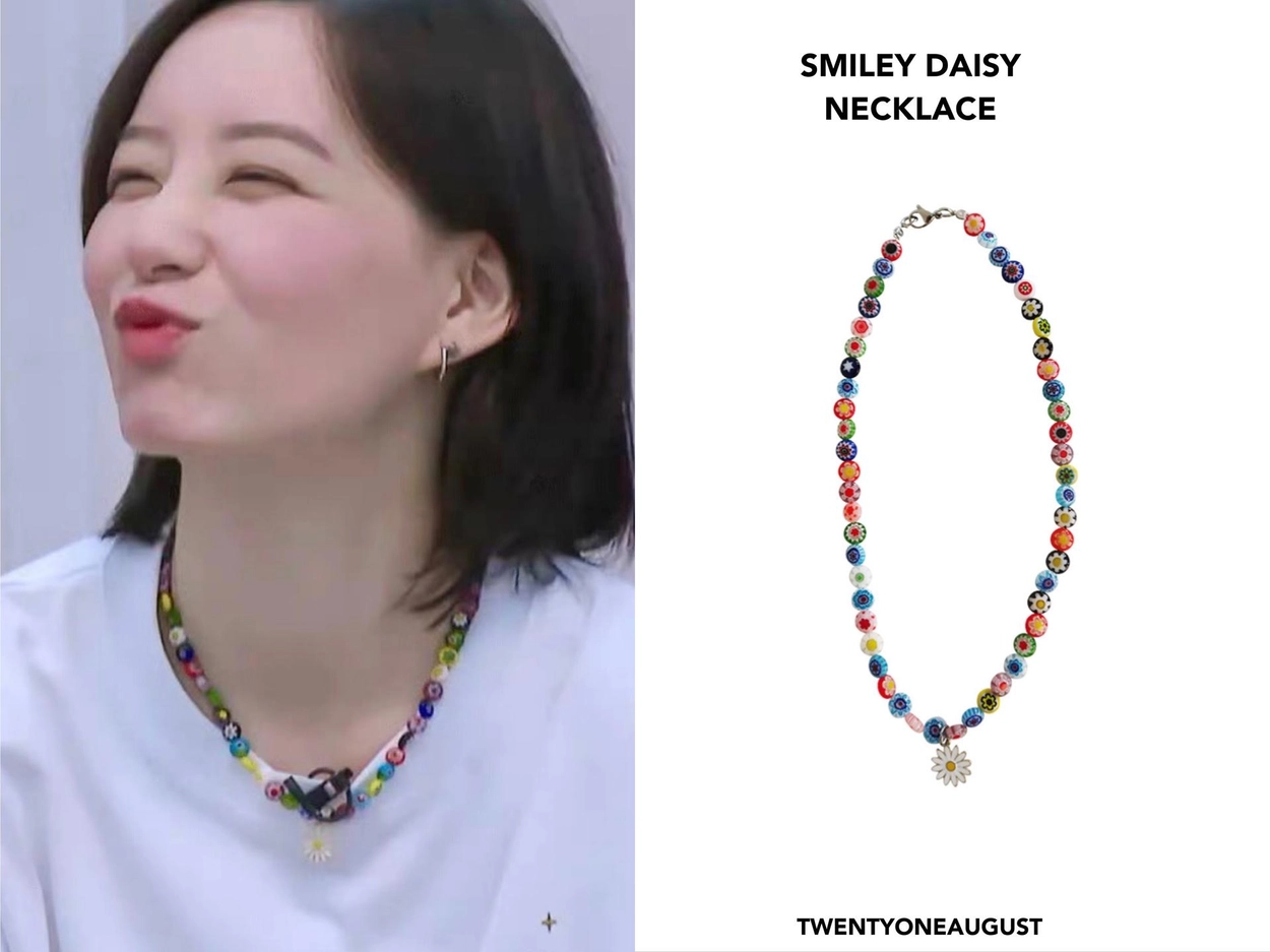 QUEENIE】 SMILEY DAISY NECKLACE : twentyoneaugust