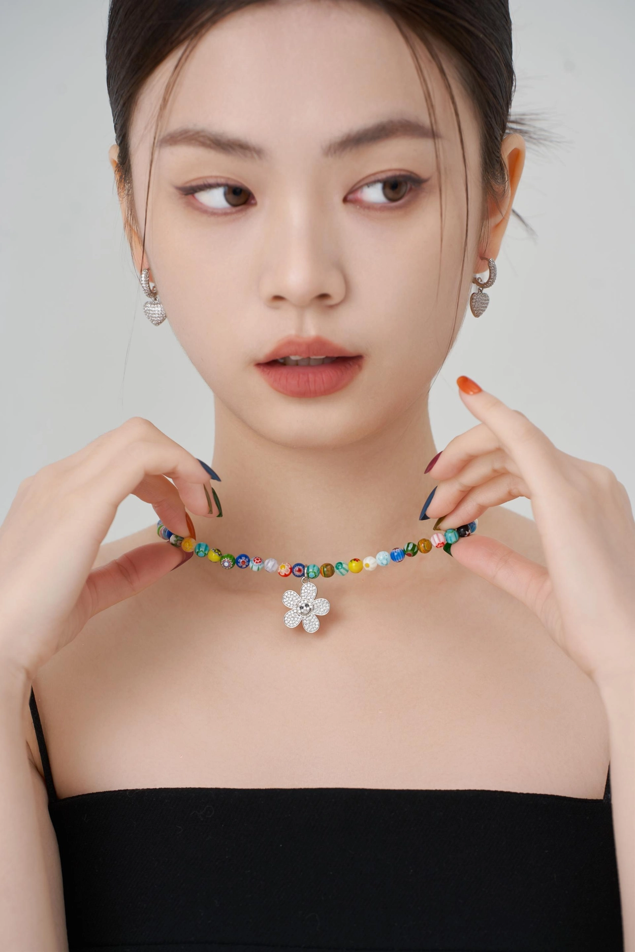 TWENTYONEAUGUST☆[QUEENIE] DIAMOND DAISY CHOKER QUEENIE】 DIAMOND DAISY CHOKER : twentyoneaugust